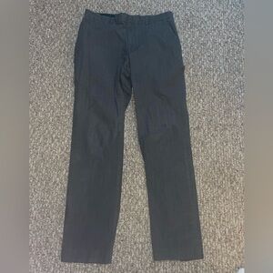 Perry Ellis Men's slim fit Chinos pants size 31 x 32